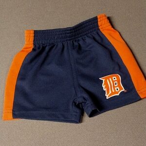 Detroit Tigers shorts / infant 0-3 mo